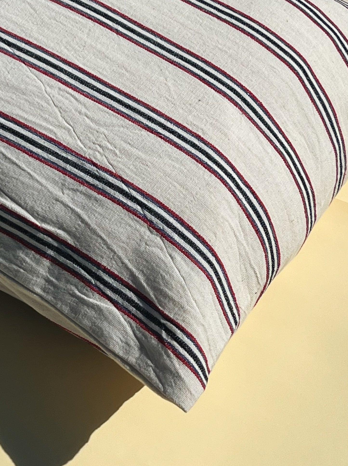 Mute Cushion Cover