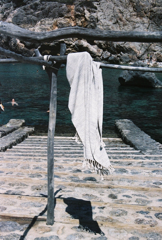 Neve Towel