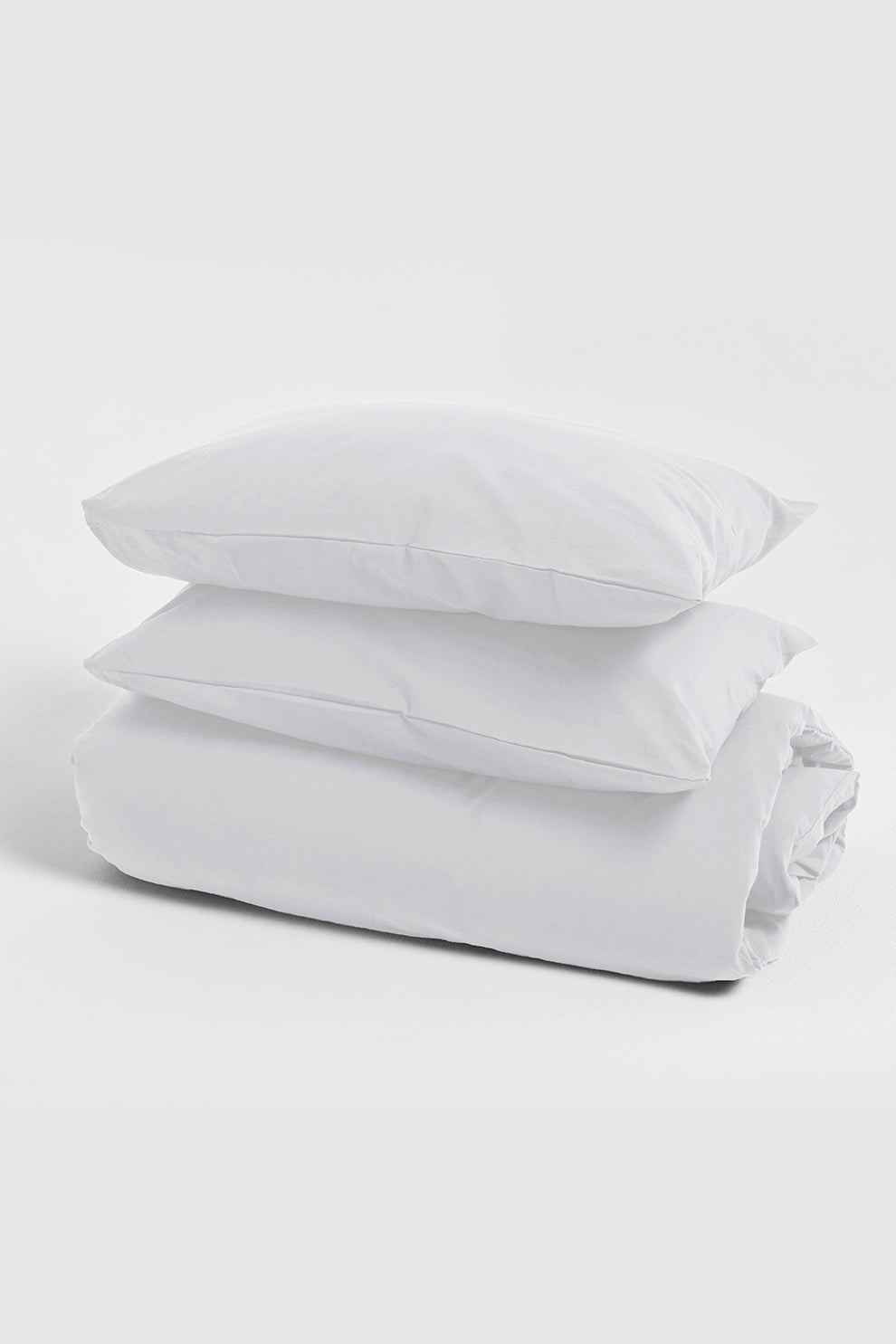 Bianco Bedding & Suro Cushions
